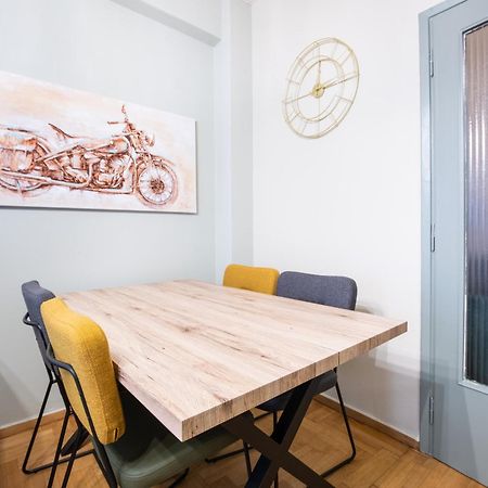 Vintage House Near Downtown Apartment Атина Екстериор снимка