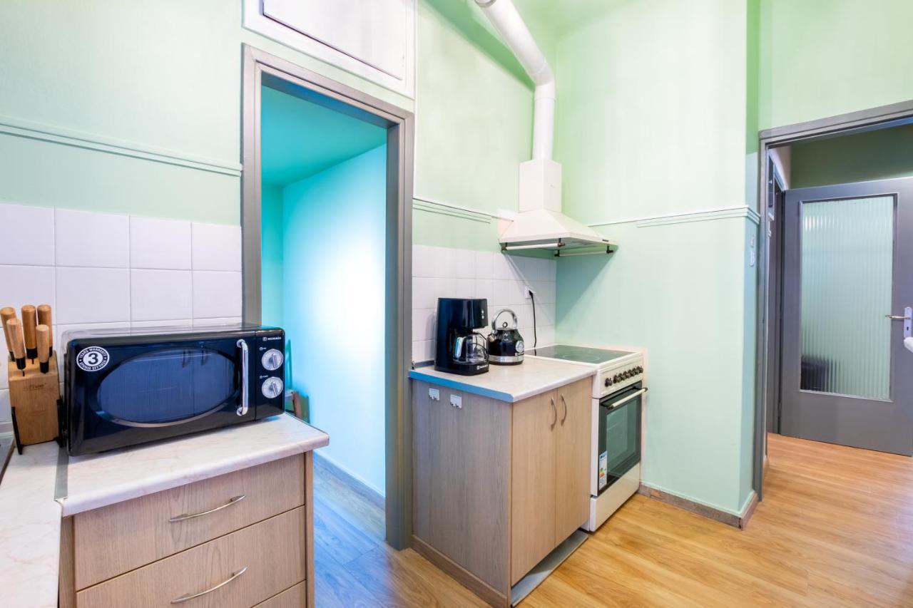 Vintage House Near Downtown Apartment Атина Екстериор снимка