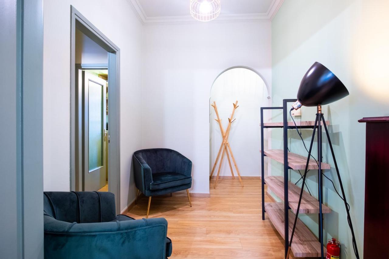 Vintage House Near Downtown Apartment Атина Екстериор снимка