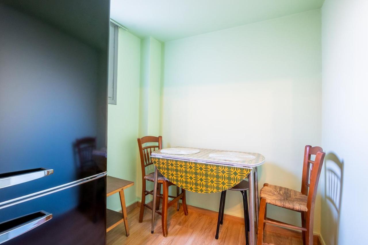 Vintage House Near Downtown Apartment Атина Екстериор снимка