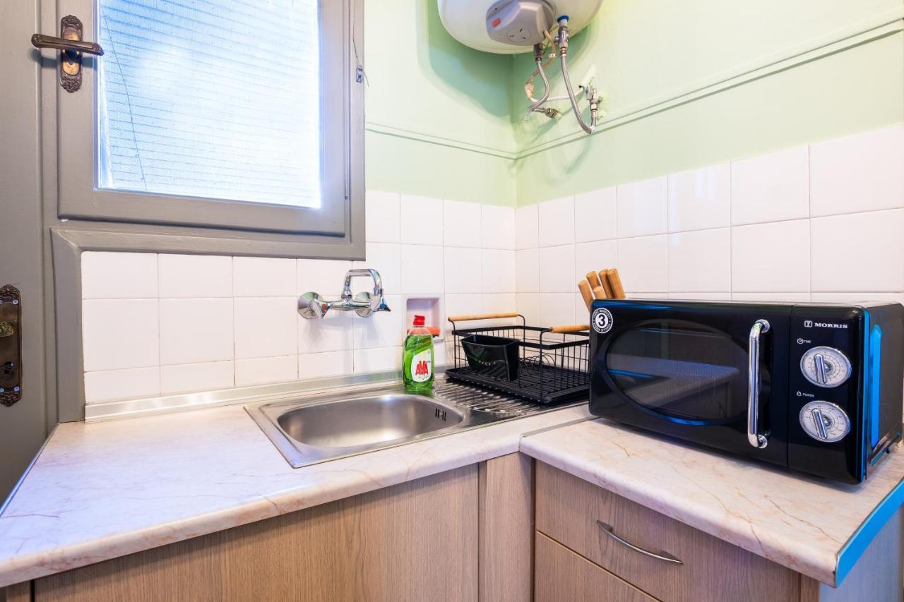 Vintage House Near Downtown Apartment Атина Екстериор снимка